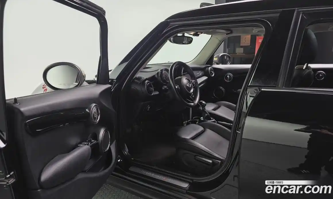 Mini Cooper 2015 2.0 гидро в Москве, фото 10