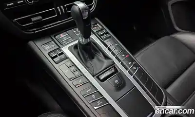 Porsche Macan 2021 2.0 гидро в Москве № 802090, миниатюра 9