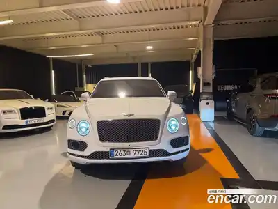 Bentley Bentayga 2018 6.0 гидро в Москве № 816538, миниатюра 5