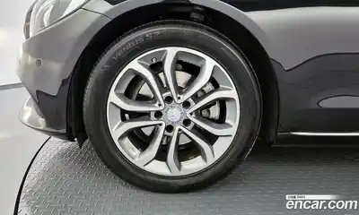 Mercedes-Benz C-Class 2016 2.0 гидро в Москве № 822858, миниатюра 4