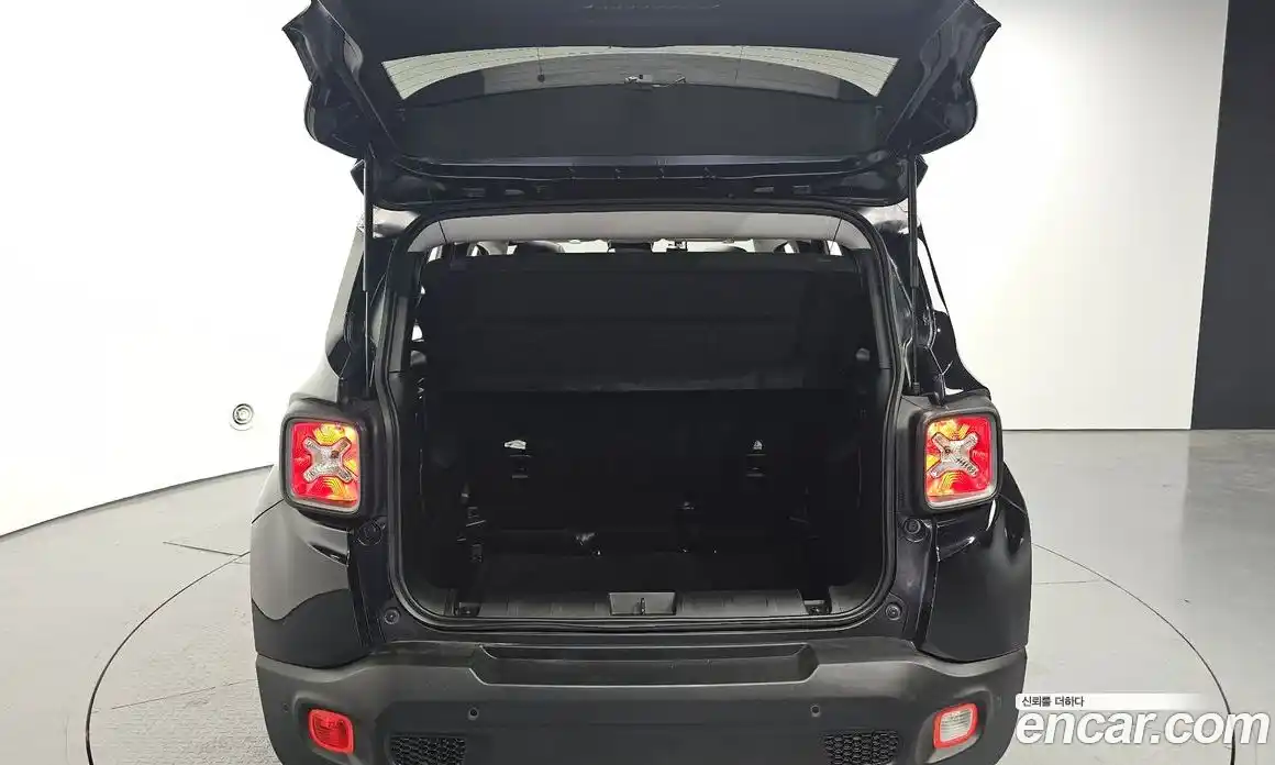 Jeep Renegade 2021 2.4 гидро в Москве № 862805, фото 20