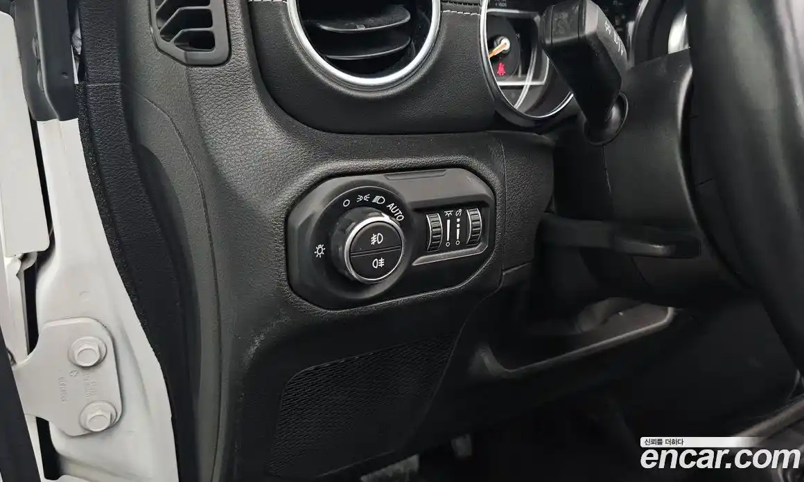 Jeep Wrangler 2021 2.0 гидро в Москве № 862882, фото 19