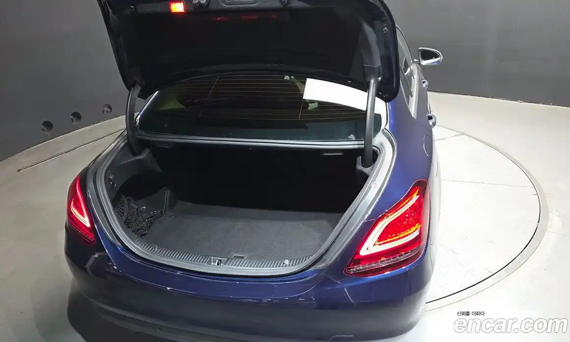 Mercedes-Benz C-Class 2019 2.0 гидро в Москве № 893298, фото 20