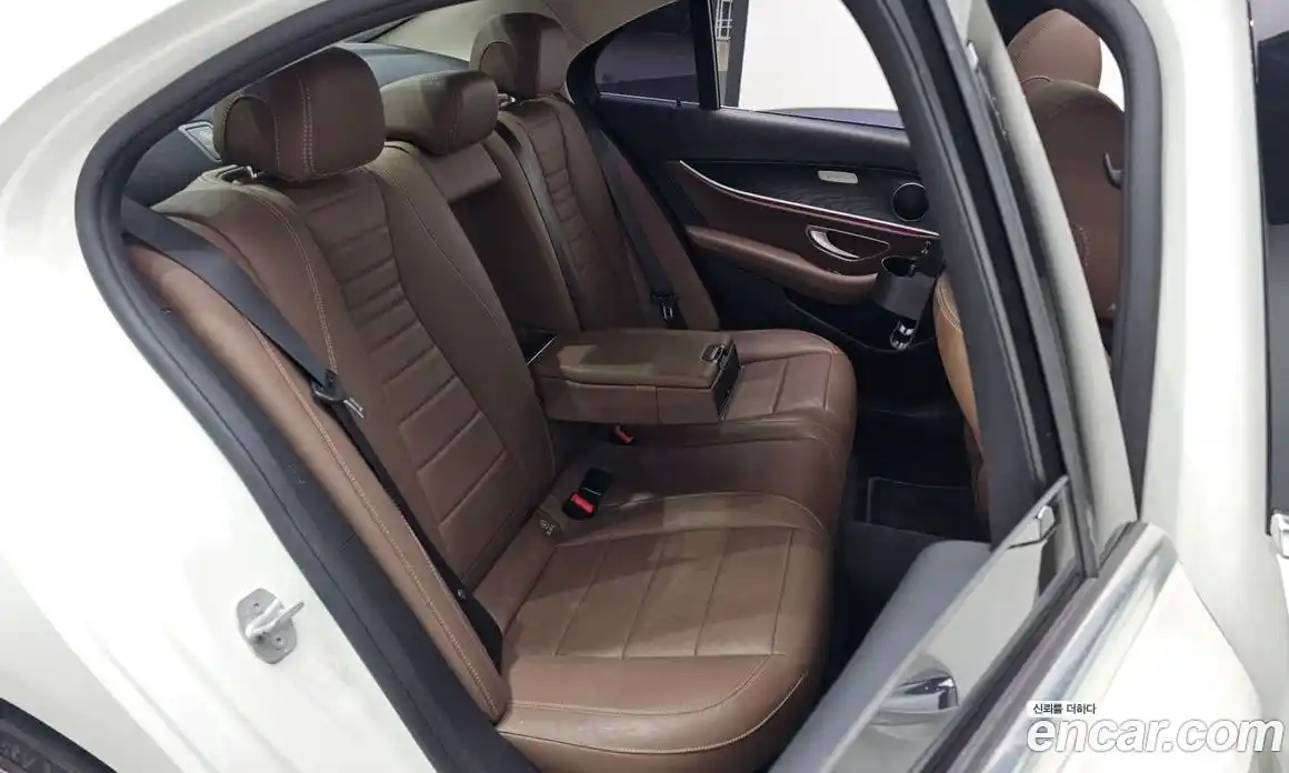 Mercedes-Benz E-Class 2016 2.0 гидро в Москве № 893402, фото 12