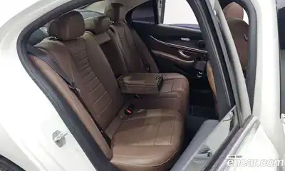 Mercedes-Benz E-Class 2016 2.0 гидро в Москве № 893402, миниатюра 12