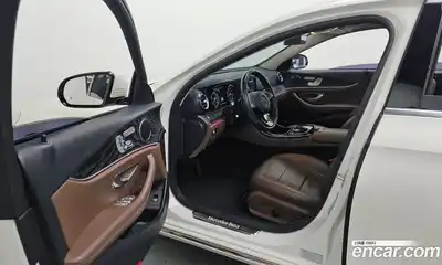 Mercedes-Benz E-Class 2016 2.0 гидро в Москве № 893402, миниатюра 10