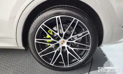 Porsche Cayenne 2025 3.0 гидро в Москве № 894389, миниатюра 5