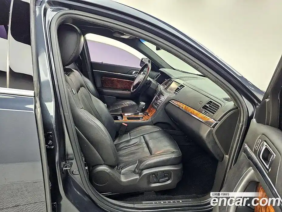 Lincoln MKS 2014 3.7 гидро в Москве № 897179, фото 11