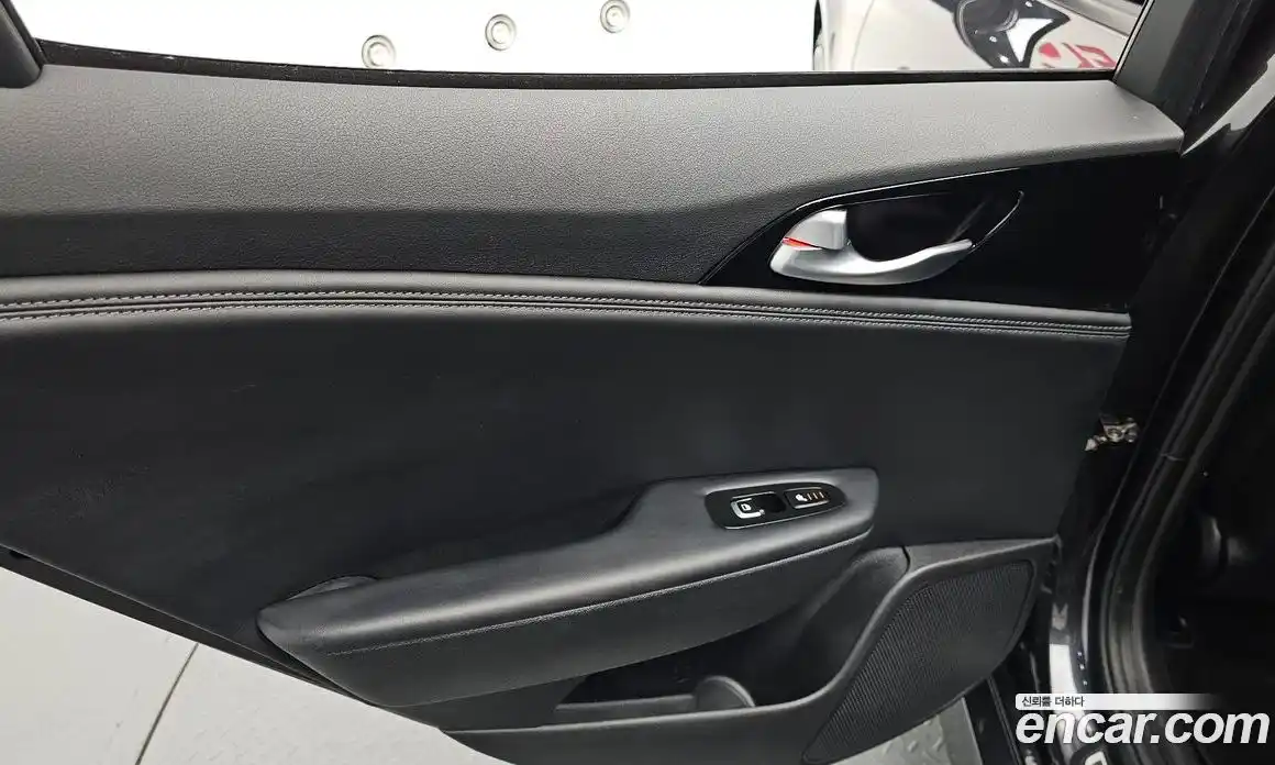 Kia Stinger 2017 2.0 Автомат в Москве № 930236, фото 19