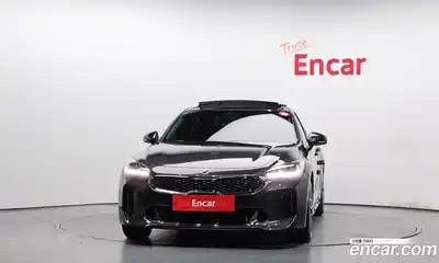 Kia Stinger 2017 2.0 Автомат в Москве № 930236, миниатюра 3