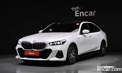 BMW 5-Series, 2025