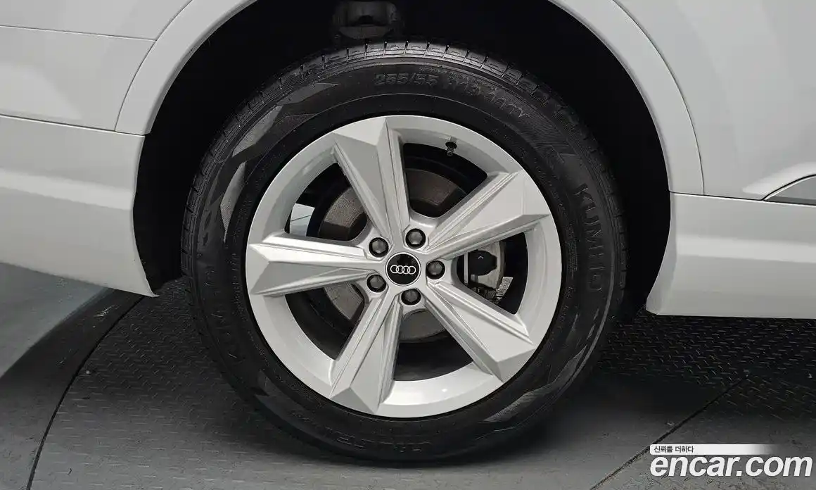 Audi Q7 2019 2.0 гидро в Москве № 970822, фото 4