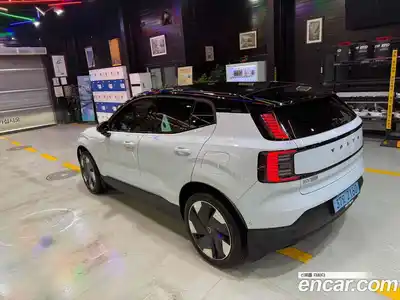 Volvo EX30 2025 0.2 гидро в Москве № 973289, миниатюра 4