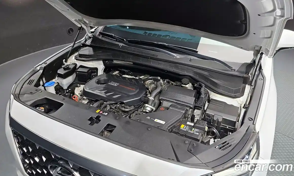 Hyundai Santa Fe 2020 2.0 Автомат в Москве № 1007555, фото 6