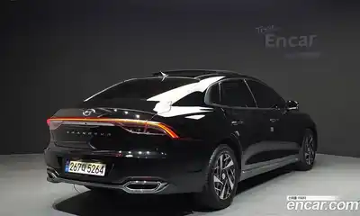 Hyundai Grandeur 2022 2.4 Автомат в Москве № 1008333, миниатюра 2