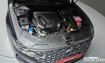 Hyundai Grandeur 2022 2.4 Автомат в Москве № 1008333, миниатюра 6