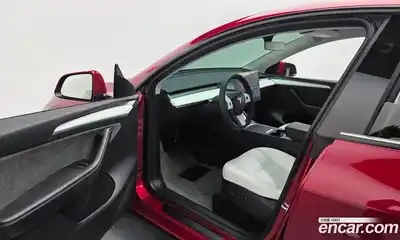 Tesla Model Y 2024 0.2 гидро в Москве № 1014184, миниатюра 10