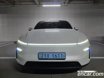 Tesla Model Y, 2026