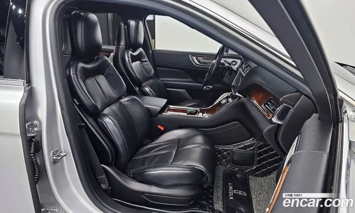 Lincoln Continental 2017 3.0 гидро в Москве № 1015592, фото 10