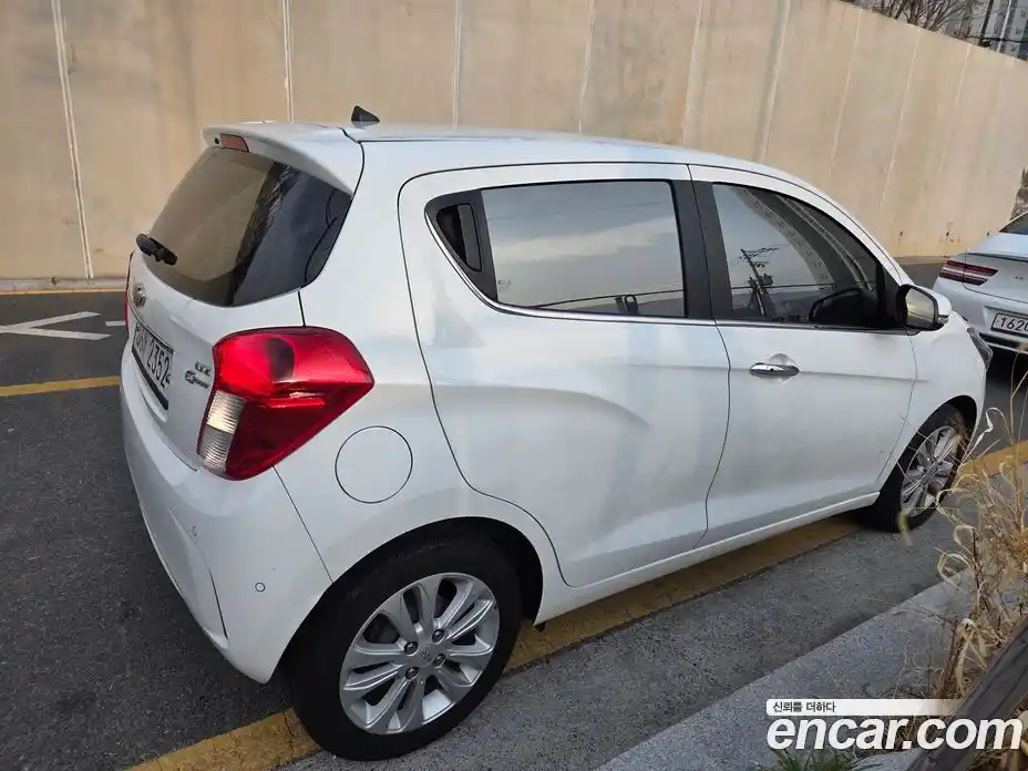 Chevrolet Spark 2017 1.0 Механическая в Москве № 1068102, фото 4