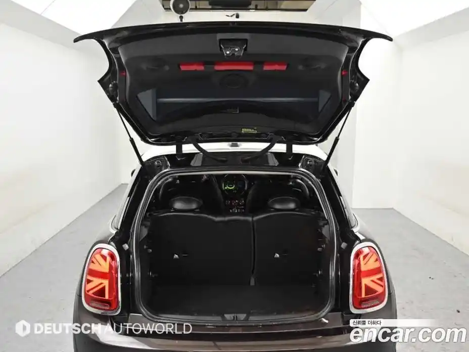 Mini Cooper 2015 1.5 гидро в Москве № 1071269, фото 19
