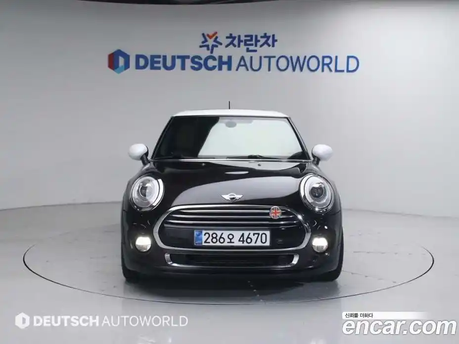Mini Cooper 2015 1.5 гидро в Москве № 1071269, фото 3