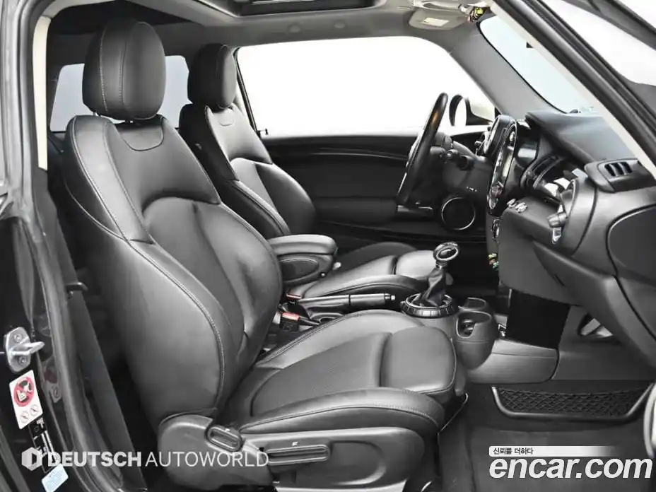 Mini Cooper 2015 1.5 гидро в Москве № 1071269, фото 10
