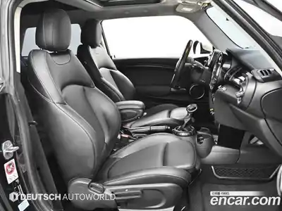 Mini Cooper 2015 1.5 гидро в Москве № 1071269, миниатюра 10