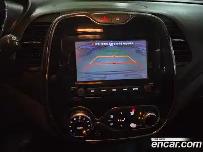 Renault QM3 2015 1.5 Автомат в Москве № 1082220, миниатюра 10