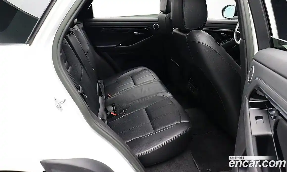 Land Rover Range-Rover Evoque 2022 2.0 гидро в Москве № 1085175, фото 5
