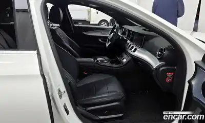 Mercedes-Benz E-Class 2019 2.0 гидро в Москве № 137260, миниатюра 11