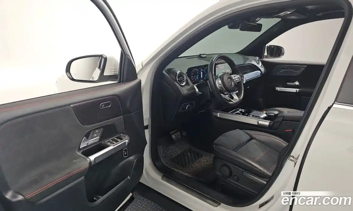 Mercedes-Benz GLB-Class 2022 2.0 гидро в Москве № 138337, фото 11