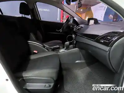 Renault SM3 2016 1.6 гидро в Москве № 148017, миниатюра 11