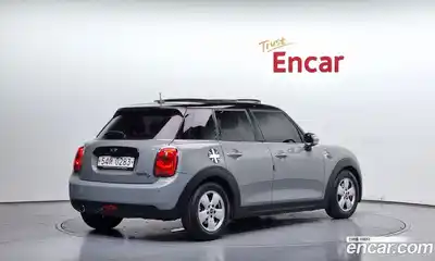 Mini Cooper 2015 1.5 гидро в Москве № 156759, миниатюра 2