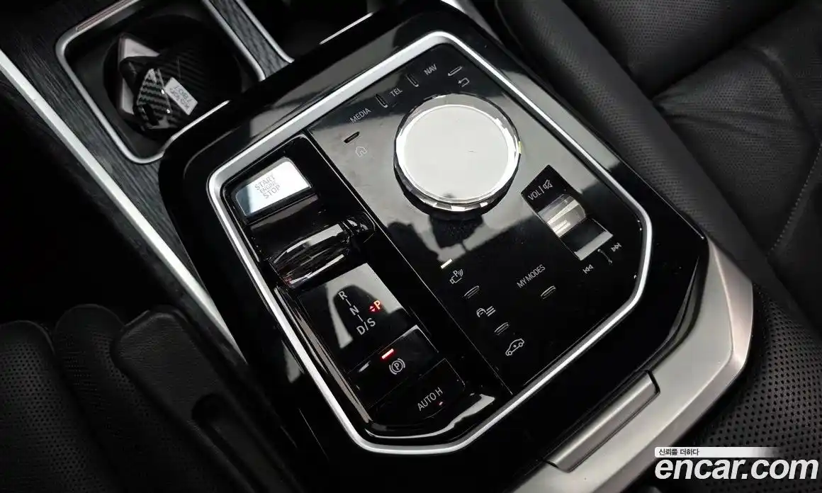 BMW 7-Series 2023 3.0 гидро в Москве № 158153, фото 9