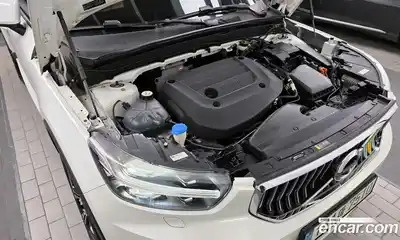 Volvo XC40 2021 2.0 гидро в Москве № 164142, миниатюра 6