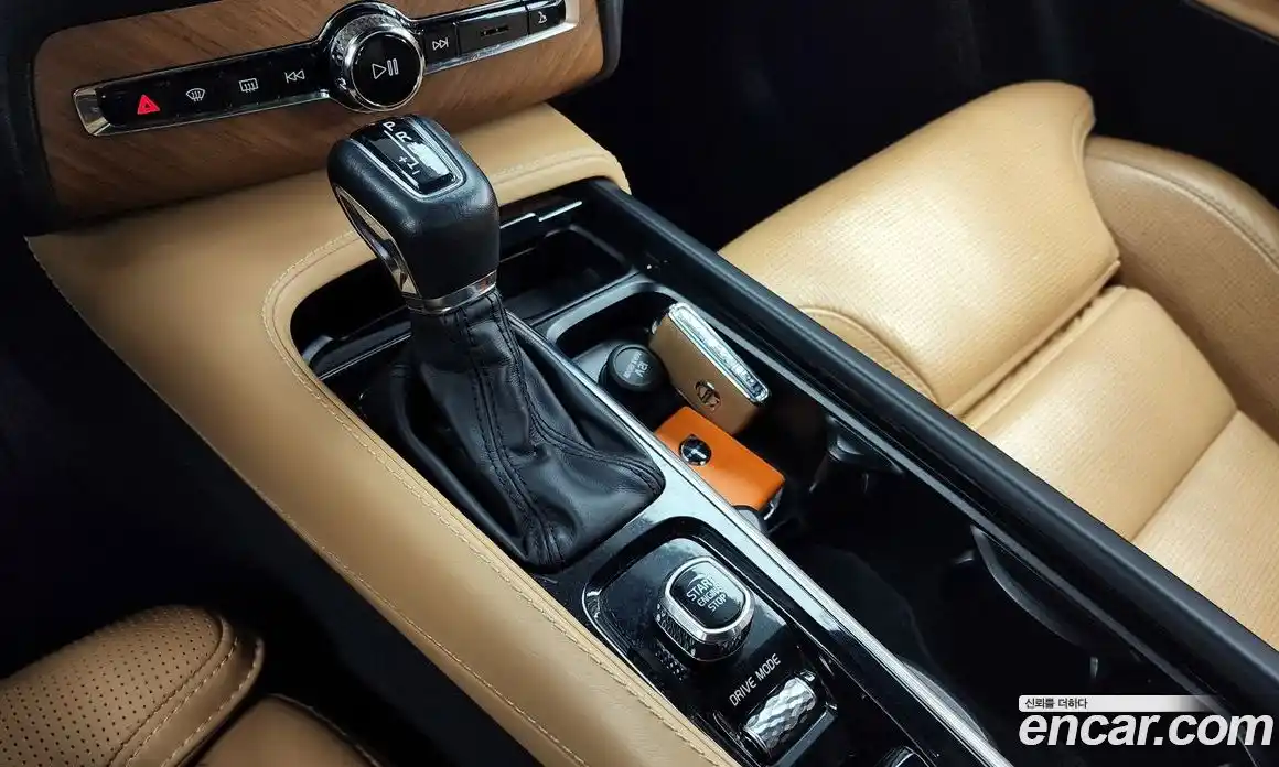 Volvo XC90 2020 2.0 гидро в Москве № 164564, фото 9