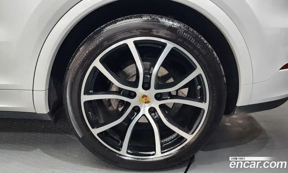 Porsche Cayenne 2021 3.0 гидро в Москве № 165622, фото 5