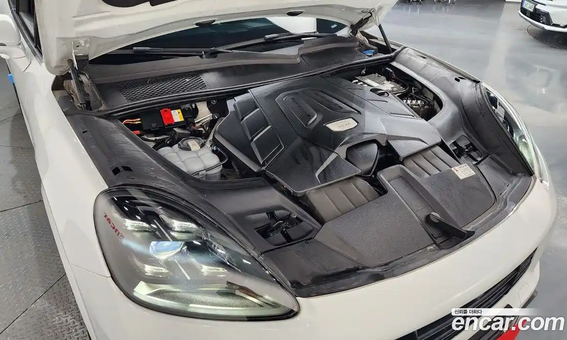 Porsche Cayenne 2021 3.0 гидро в Москве № 165622, фото 6
