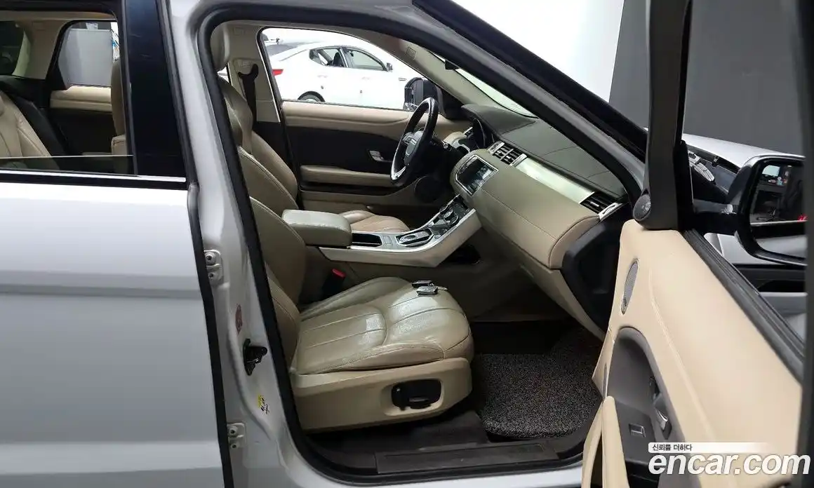 Land Rover Range-Rover Evoque 2015 2.0 гидро в Москве № 166303, фото 11