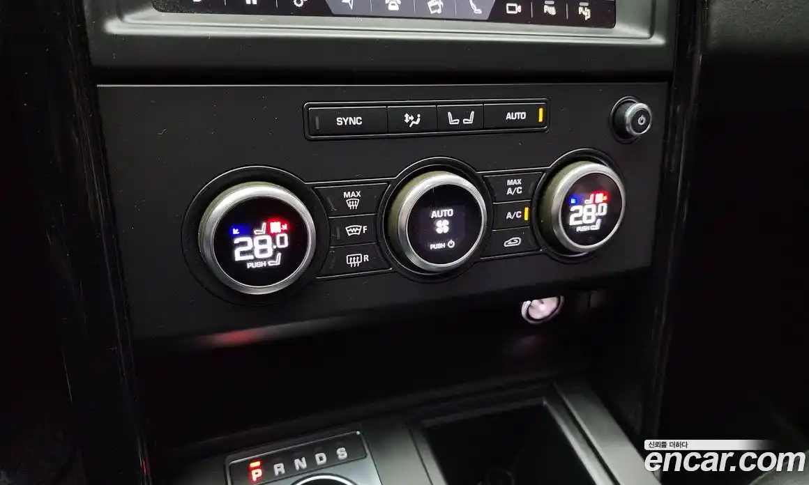 Land Rover Discovery 2019 3.0 гидро в Москве № 166573, фото 17