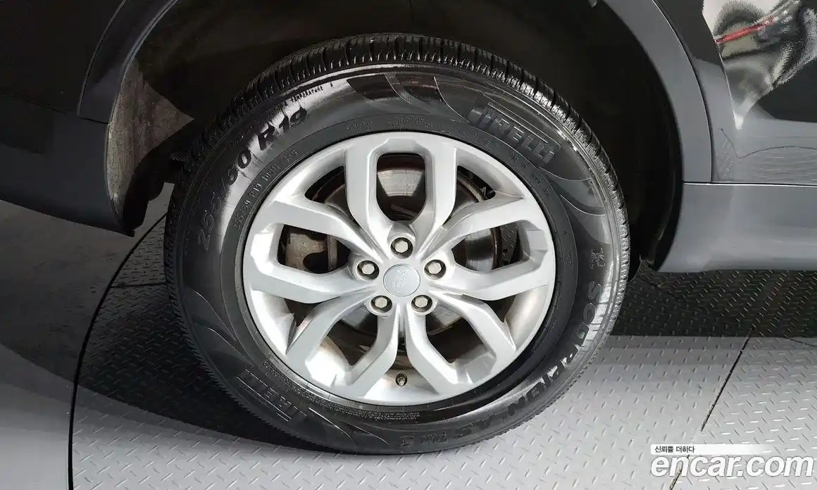 Land Rover Discovery 2019 3.0 гидро в Москве № 166573, фото 5