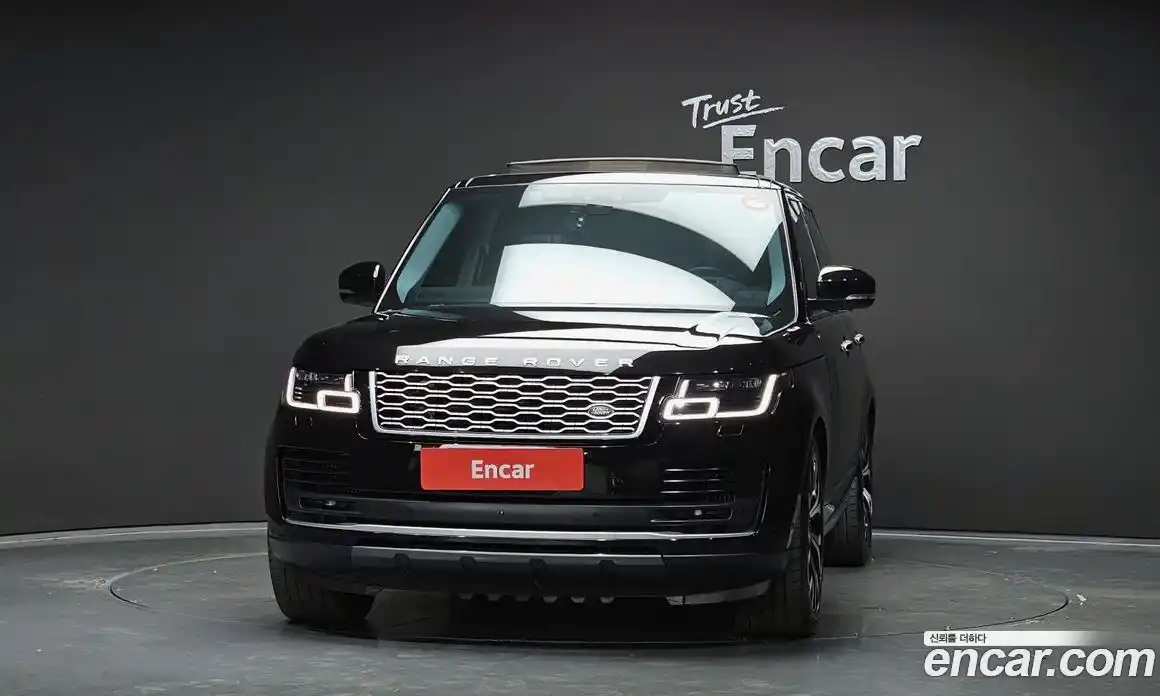 Land Rover Range-Rover 2018 4.4 гидро в Москве № 166607, фото 3