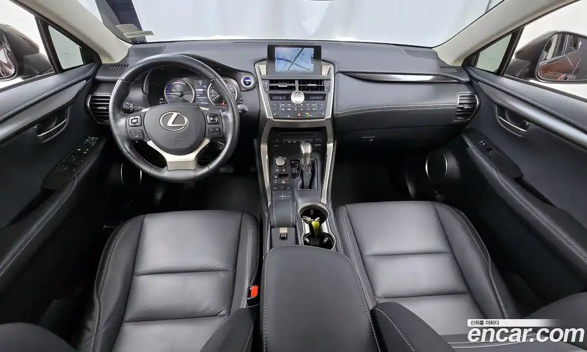 Lexus NX 2017 2.5 гидро в Москве № 168133, фото 7
