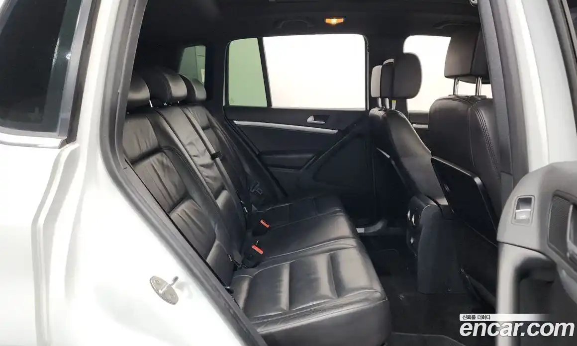 Volkswagen Tiguan 2014 2.0 гидро в Москве № 168956, фото 12