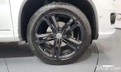 Volkswagen Tiguan 2014 2.0 гидро в Москве № 168956, миниатюра 5