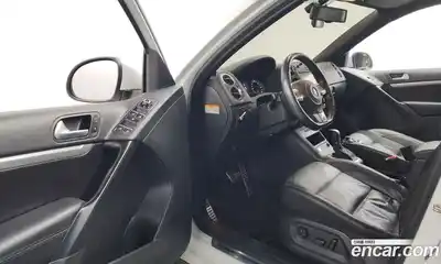Volkswagen Tiguan 2014 2.0 гидро в Москве № 168956, миниатюра 10