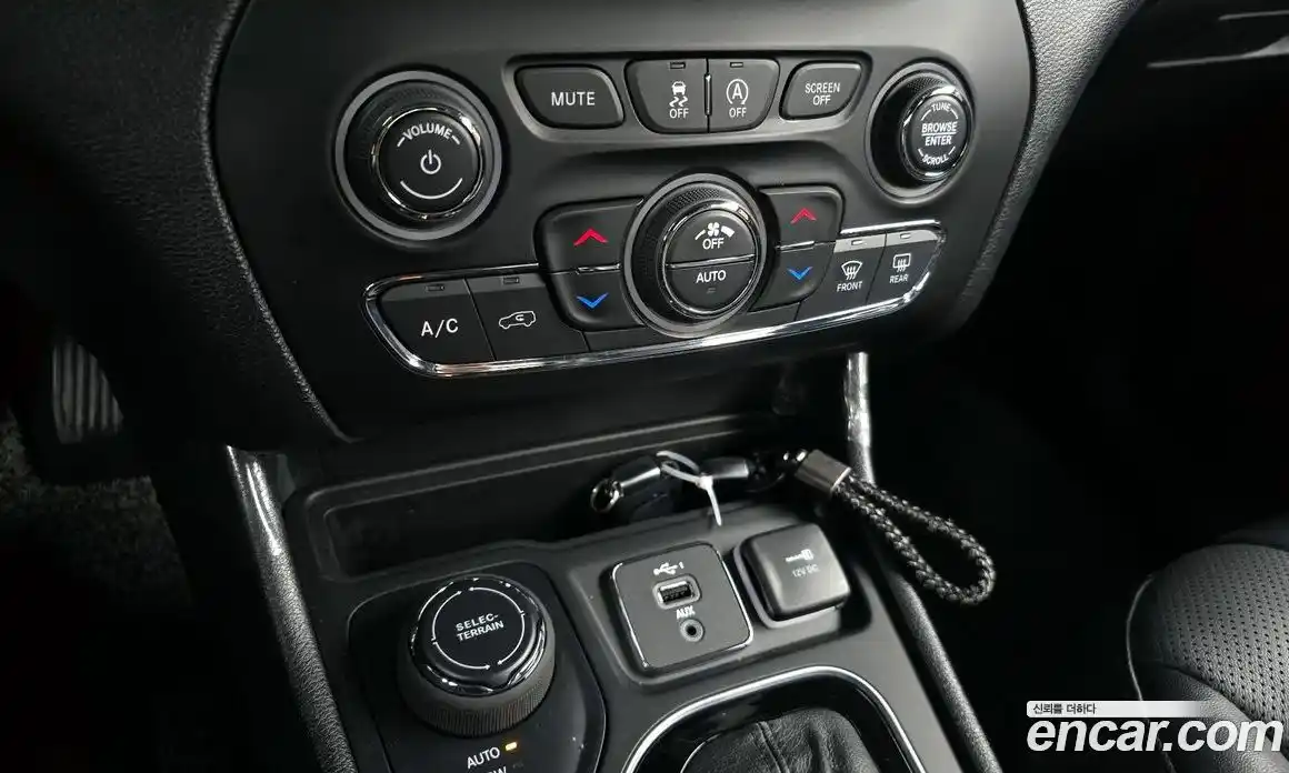 Jeep Cherokee 2022 2.4 гидро в Москве № 169412, фото 18
