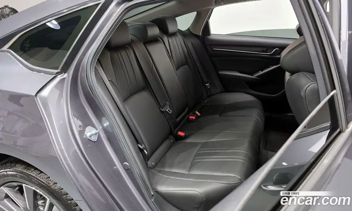 Honda Accord 2021 1.5 гидро в Москве № 170469, фото 12