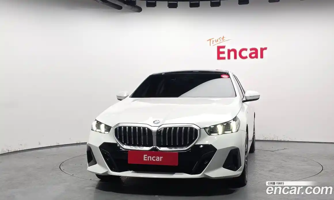 BMW 5-Series 2025 2.0 гидро в Москве № 187499, фото 3